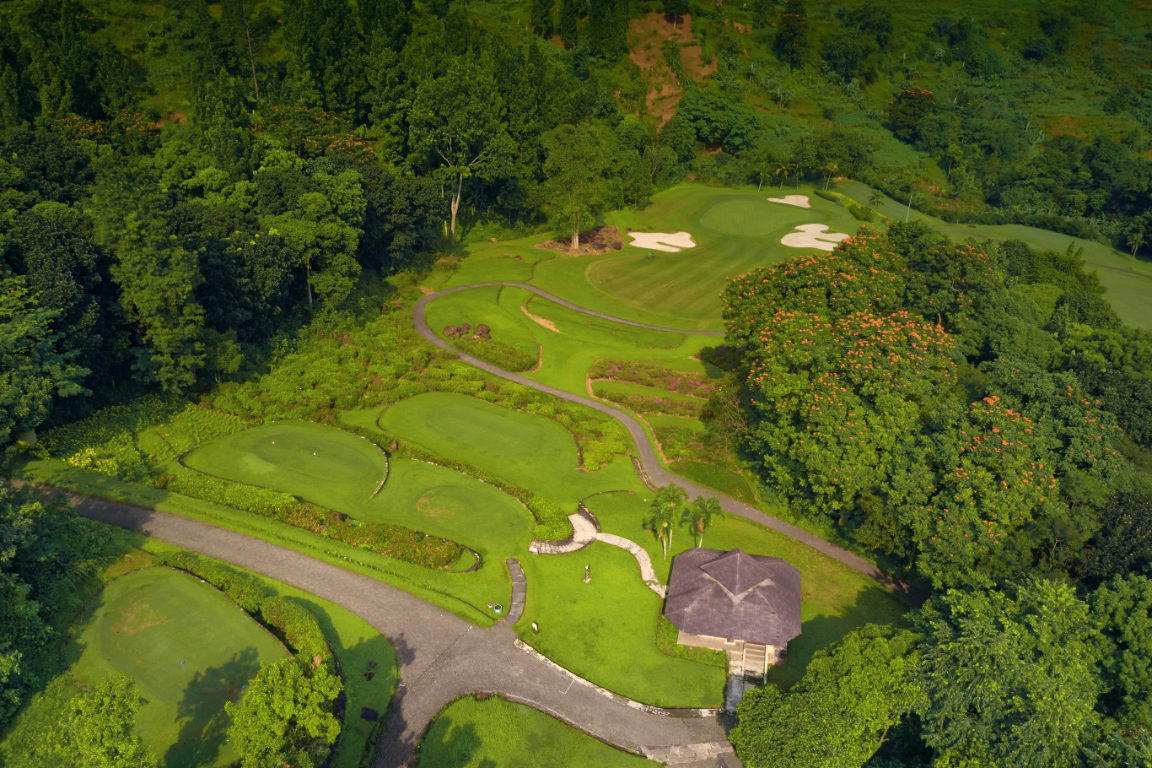 WEST GARDEN COURSE. HOLE 5